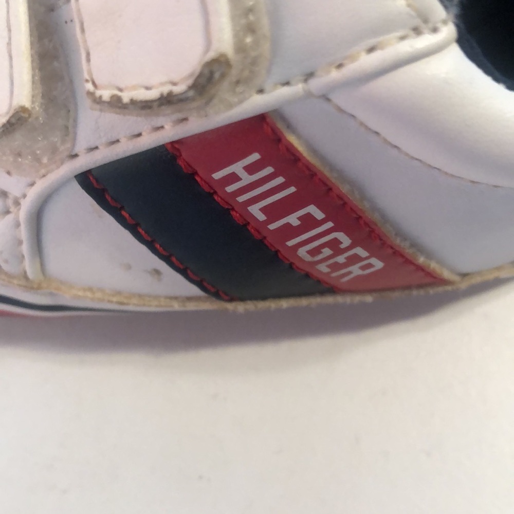 Baby Tommy Hilfiger size 4 hook & loop - Picture 4 of 5